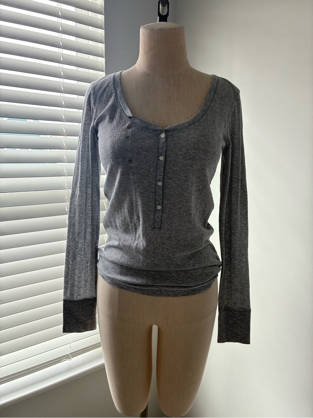 NWT Victoria's Secret Women's Grey Sparkly Henley Top
